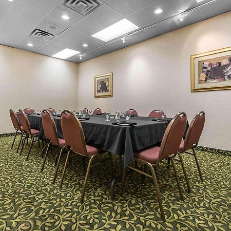 Quality Inn & Suites Bay Front Sault Ste. Marie Exterior photo