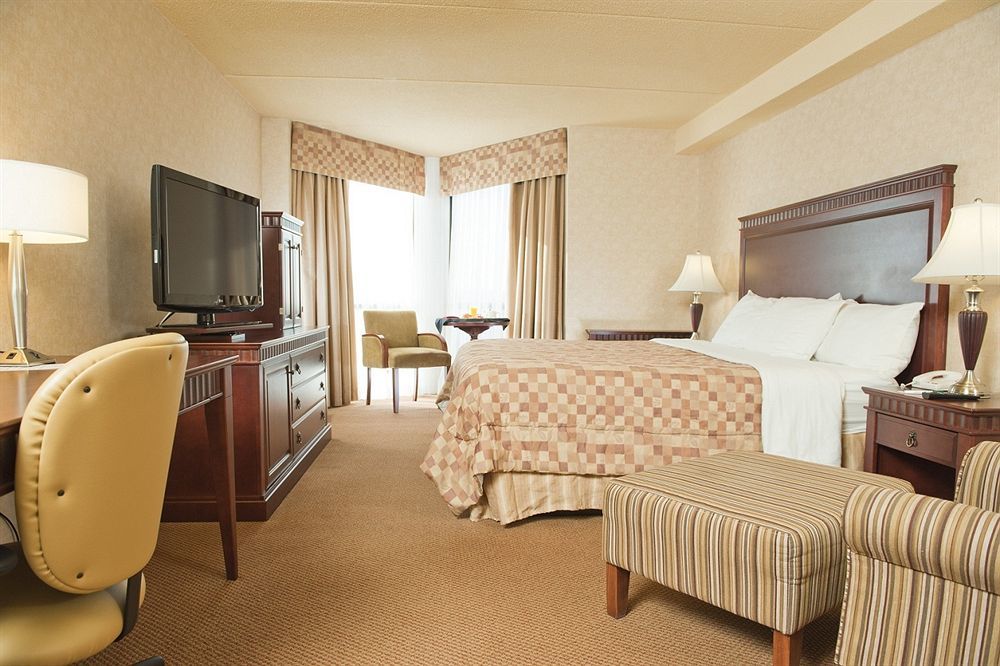 Quality Inn & Suites Bay Front Sault Ste. Marie Exterior photo